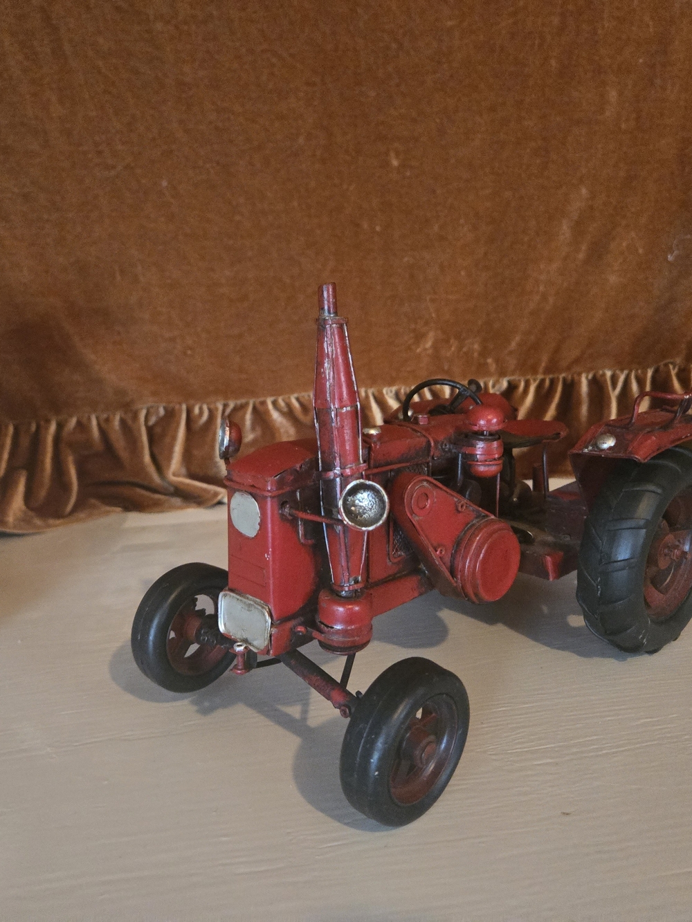 Classic Red Decorative Tractor Model - Home Accent